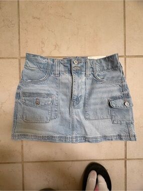 American eagle low rise mini skirt